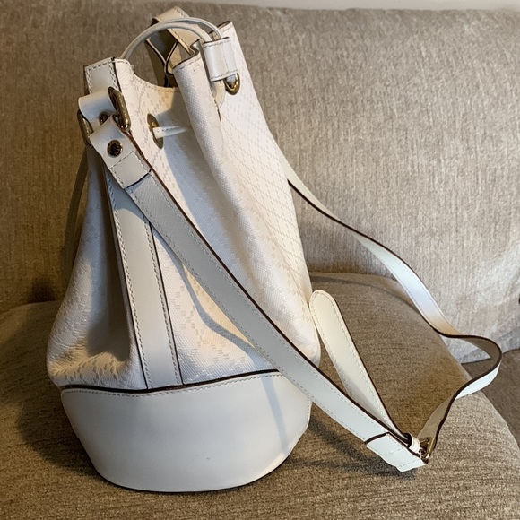 Authentic White Gucci Diamanté bucket bag - Picture 3 of 13